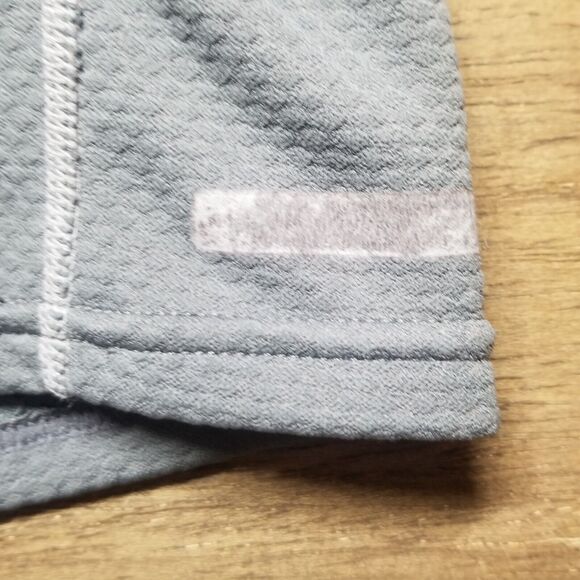 Nike Team Boys L Gray 1/4 Zip Mock Neck Shirt Jacket Lightweight Running XC Golf - Picture 2 of 11